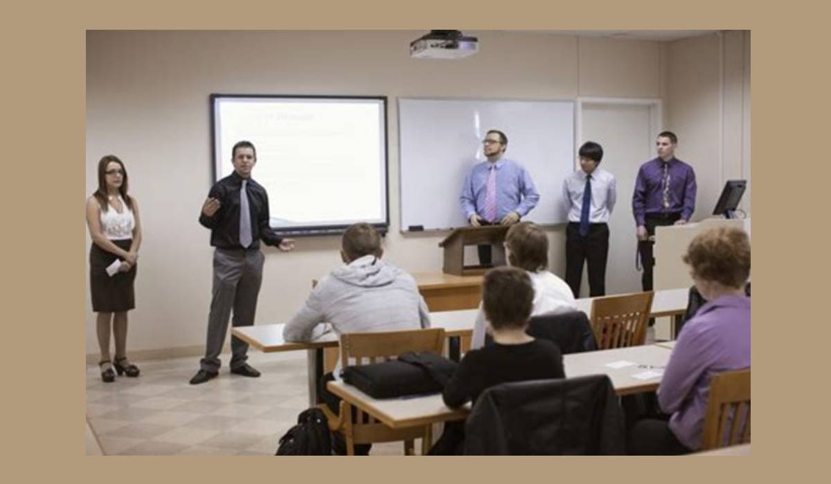 Kalimat pembuka presentasi seminar proposal